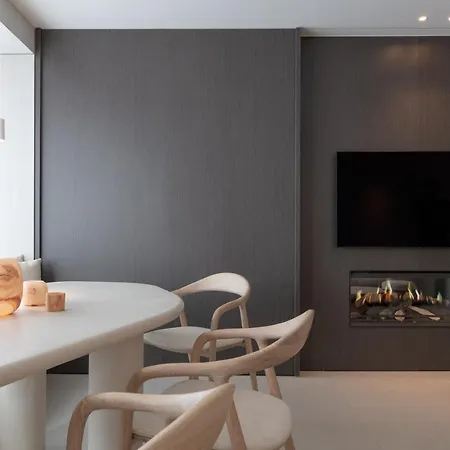 Designappartement Met Zijdelings Zicht Op Zee * Ostend