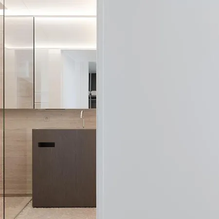 Designappartement Met Zijdelings Zicht Op Zee * Ostend